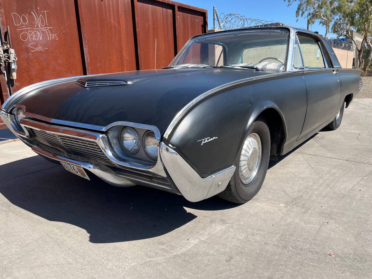 Ford-thunderbird-1961-black-8
