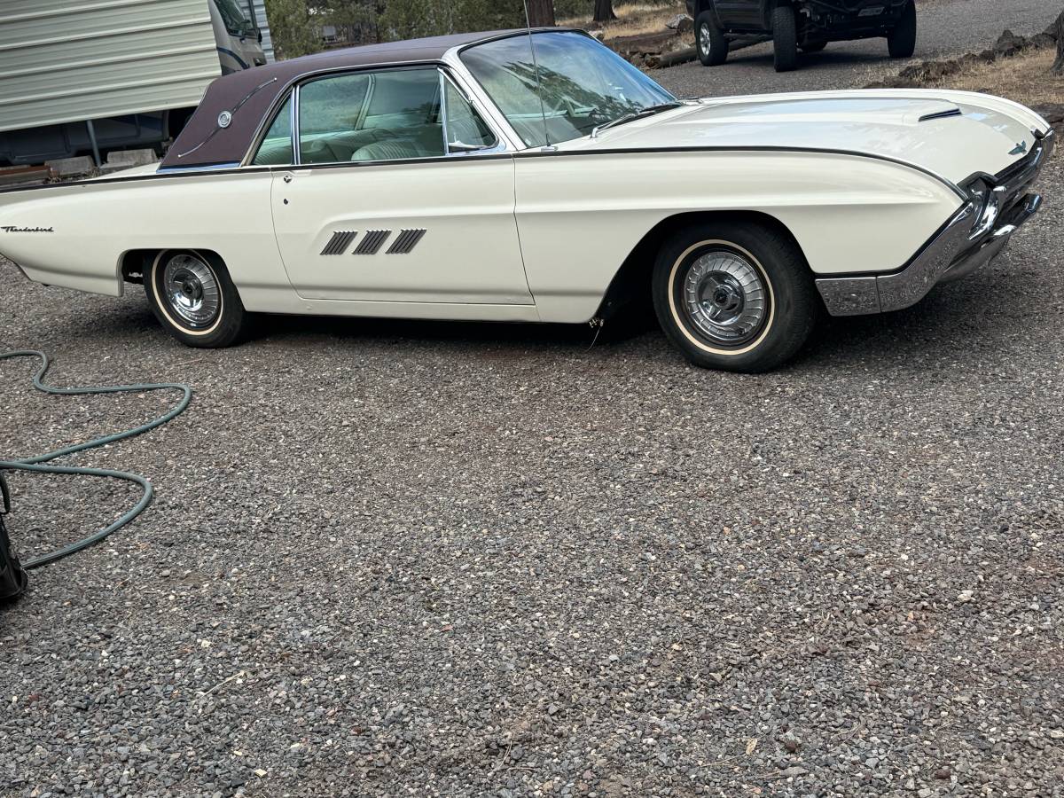 Ford-thunderbird-1963-white-5