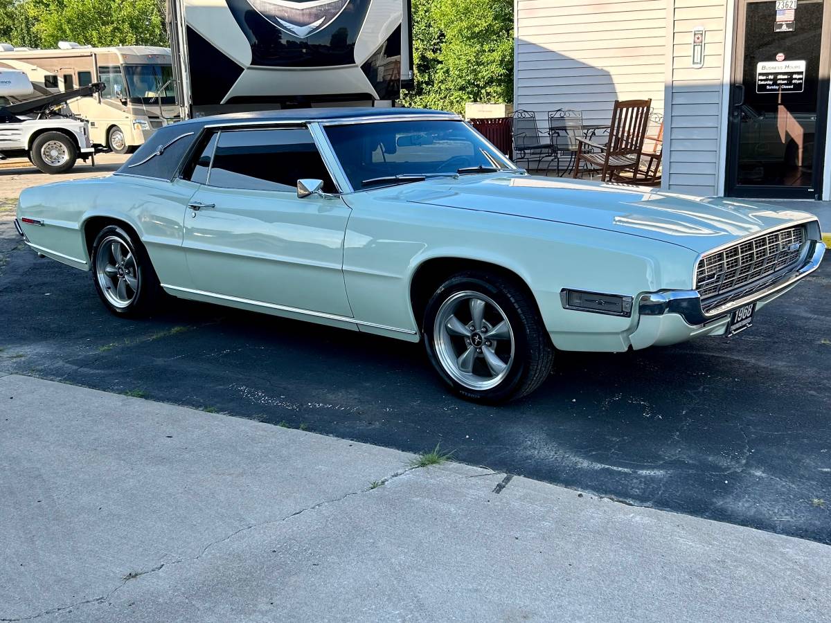 Ford-thunderbird-1968-20