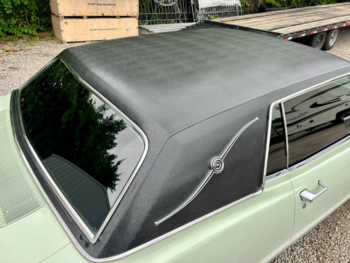Ford-thunderbird-1968-3