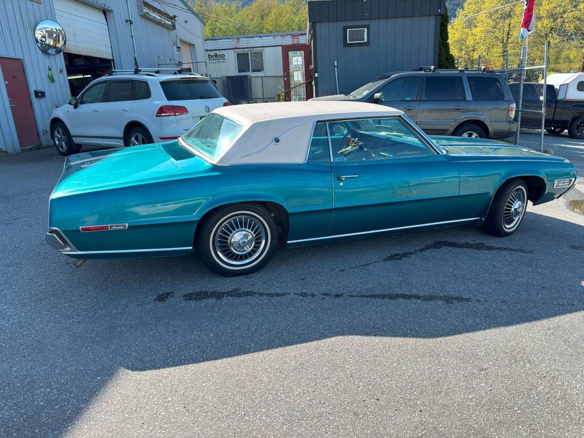 Ford-thunderbird-1968-blue-11