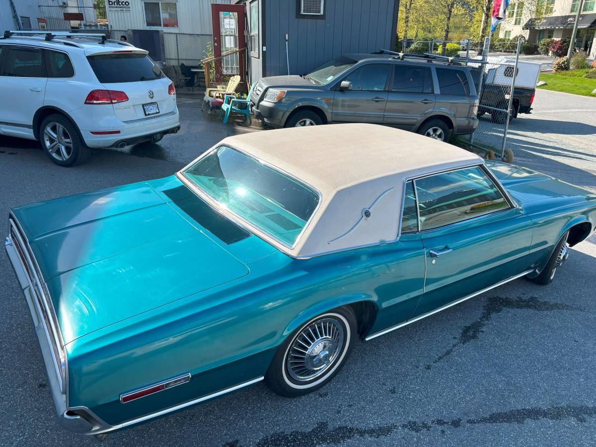 Ford-thunderbird-1968-blue-12