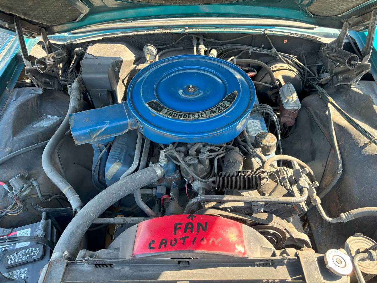 Ford-thunderbird-1968-blue-13