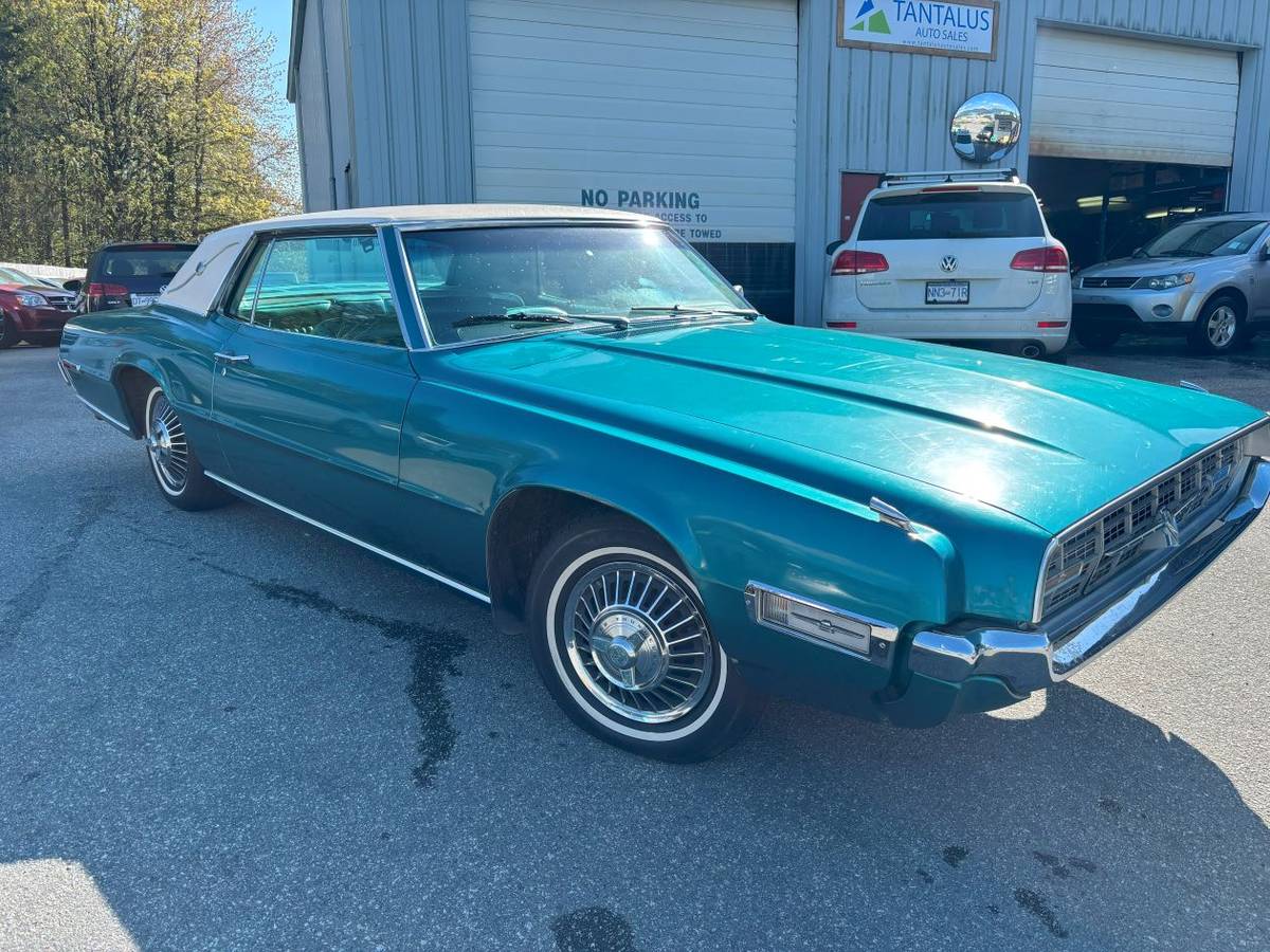 Ford-thunderbird-1968-blue-15