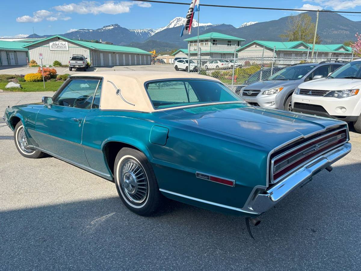 Ford-thunderbird-1968-blue-17