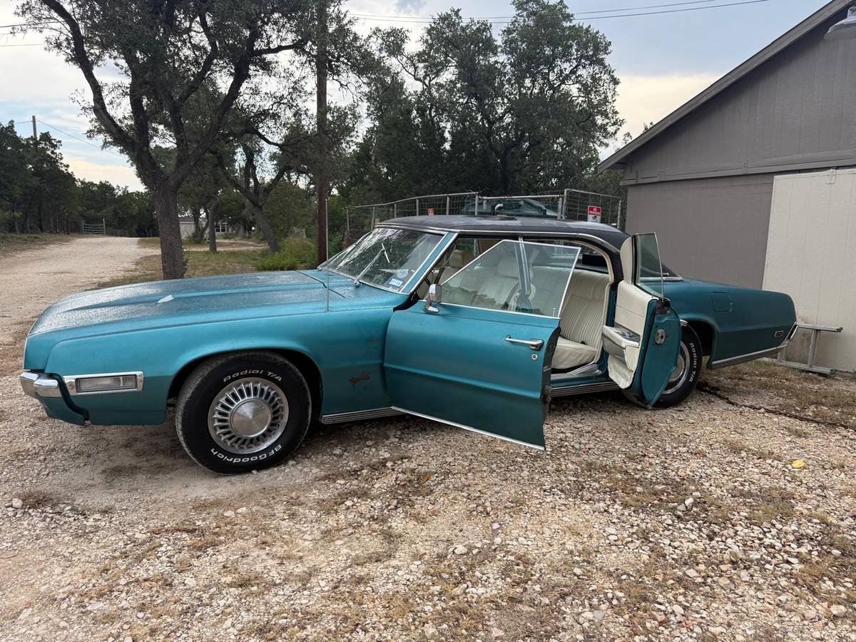 Ford-thunderbird-1969-blue-15