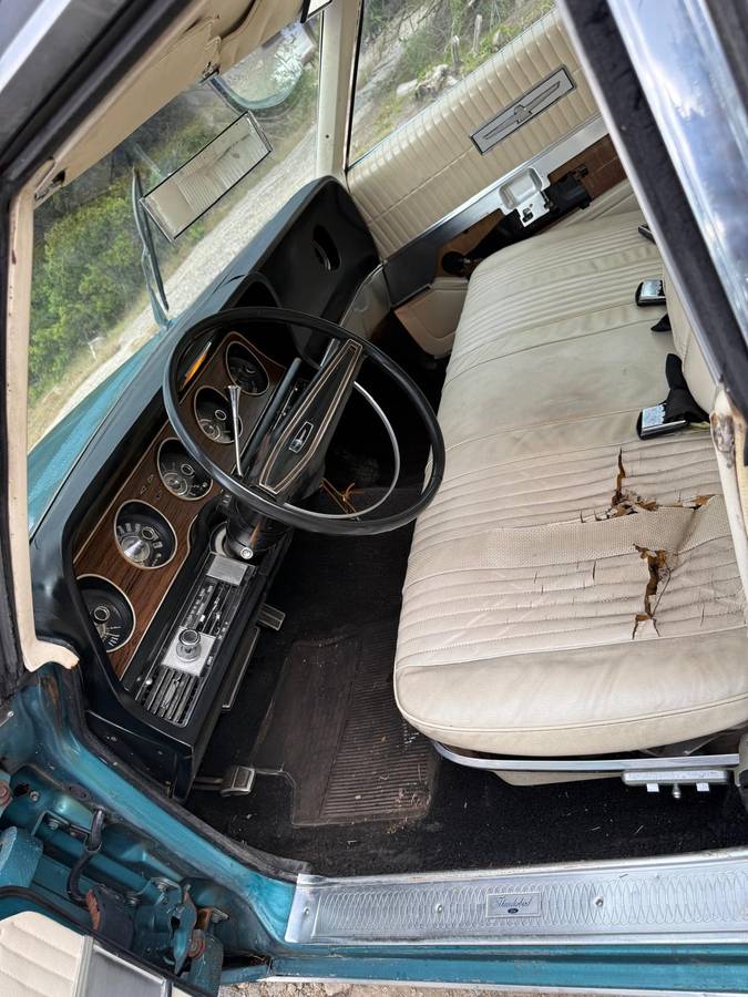 Ford-thunderbird-1969-blue-16