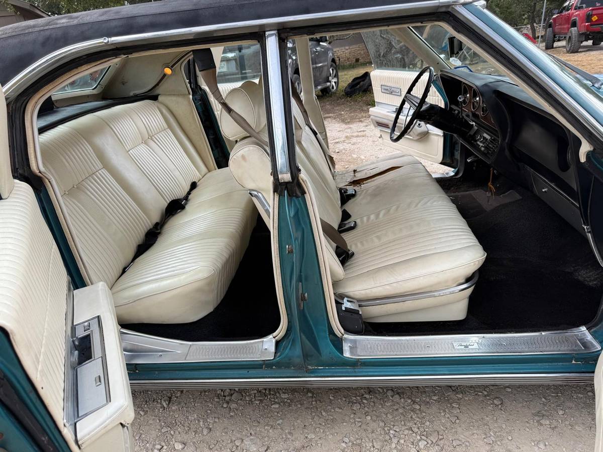 Ford-thunderbird-1969-blue-2
