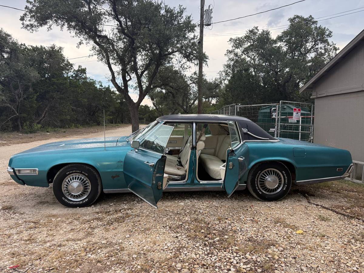 Ford-thunderbird-1969-blue