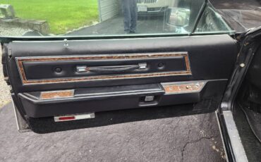 Ford-thunderbird-1976-black-13