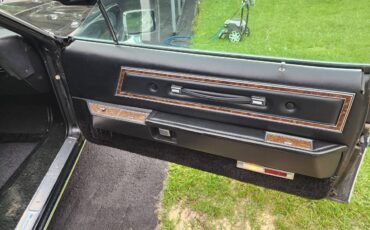 Ford-thunderbird-1976-black-3