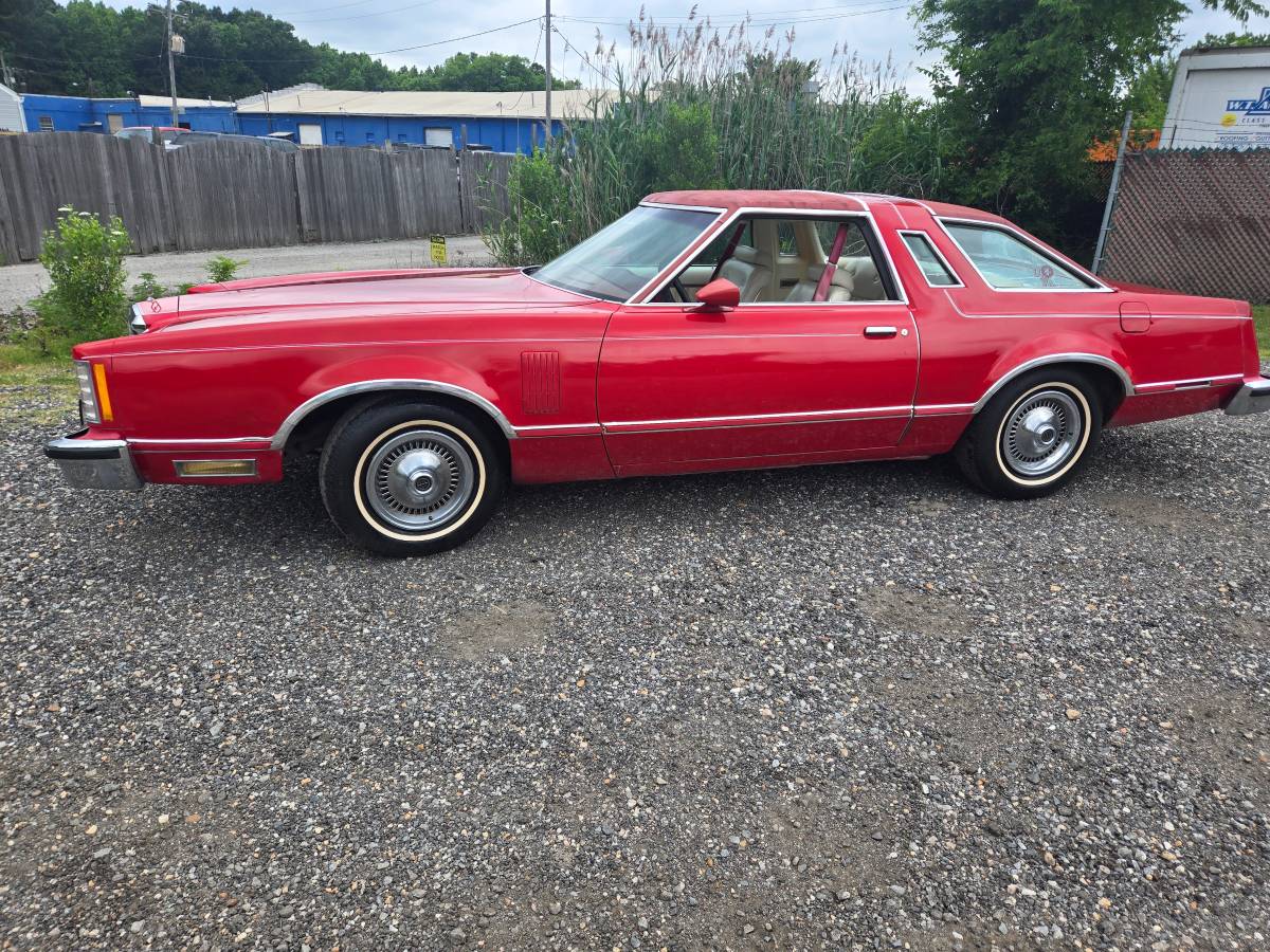 Ford-thunderbird-1977-red-1