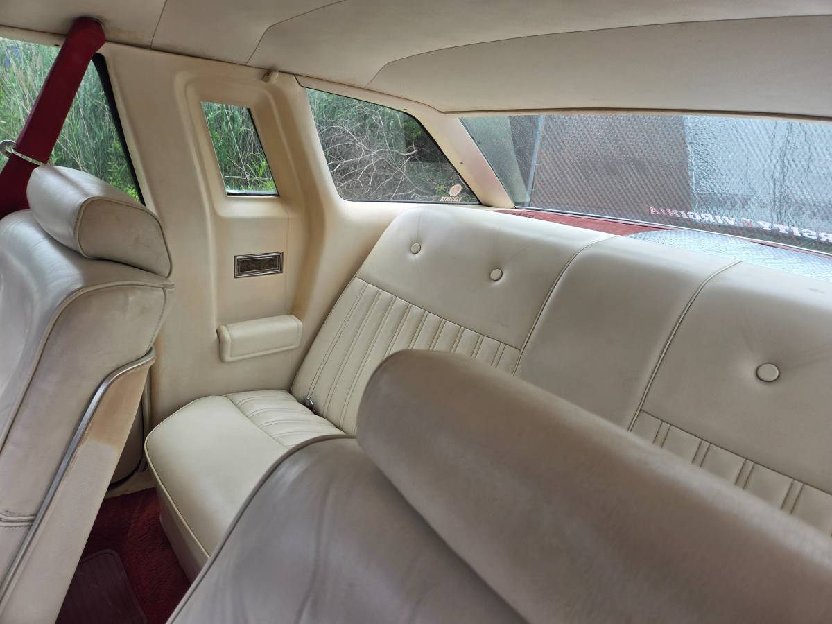 Ford-thunderbird-1977-red-14