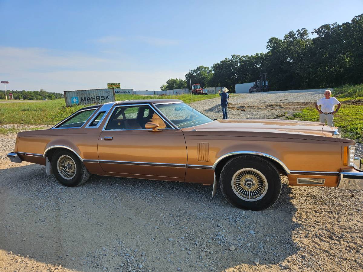 Ford-thunderbird-1978-1