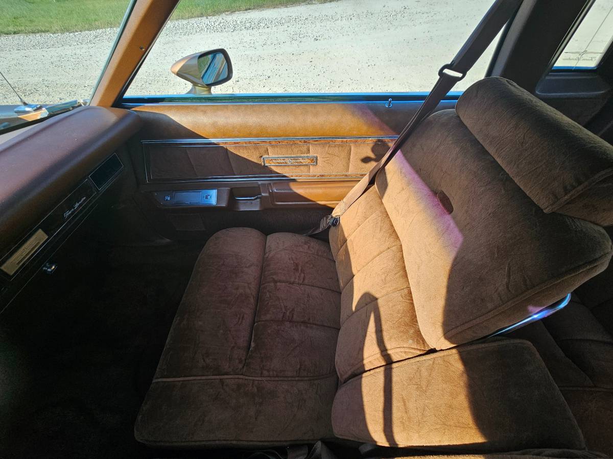 Ford-thunderbird-1978-17