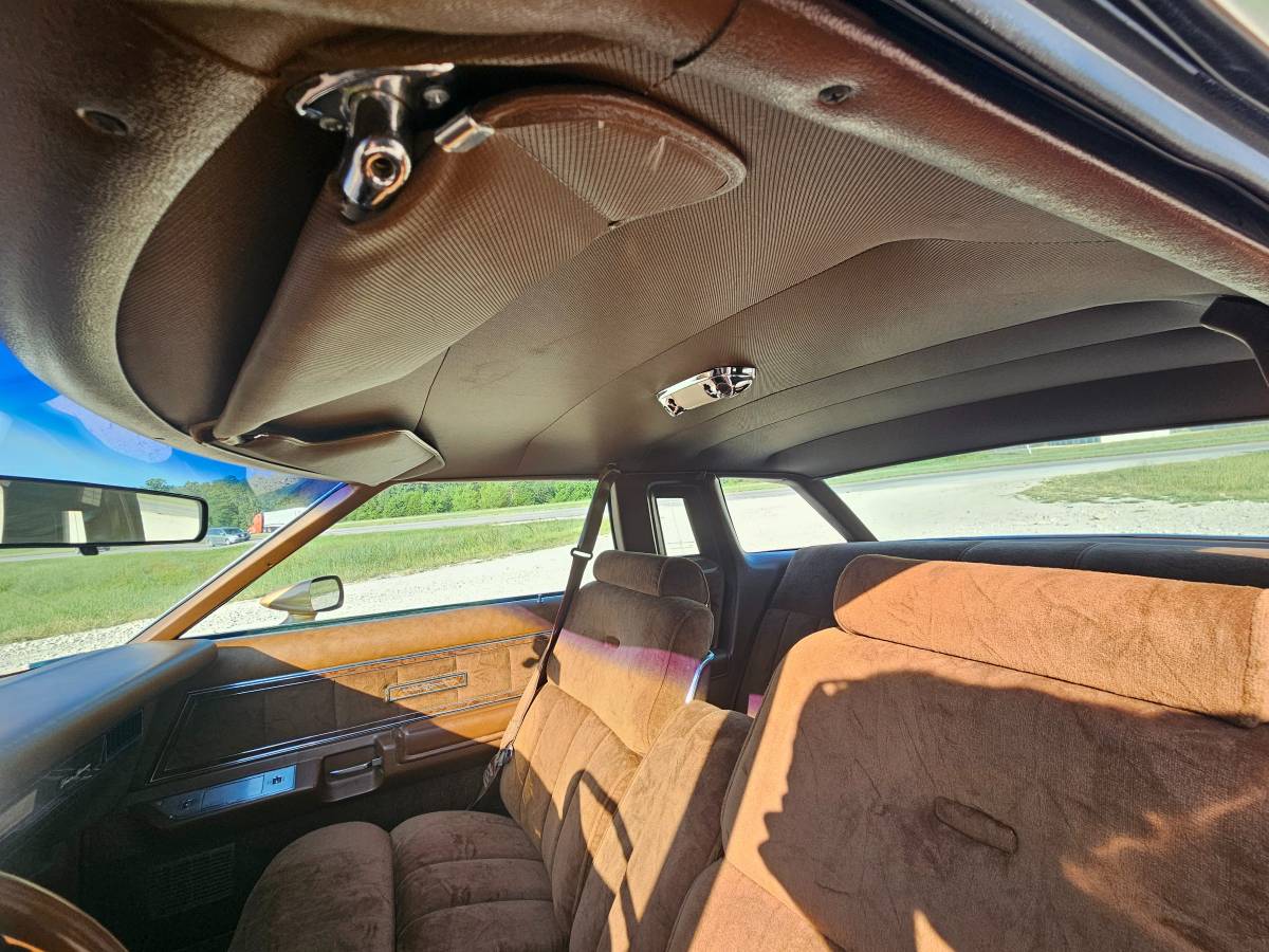 Ford-thunderbird-1978-23
