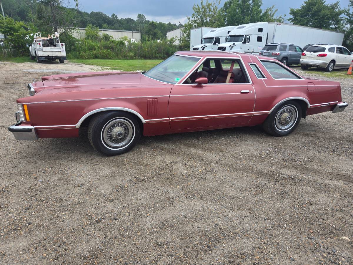 Ford-thunderbird-1978-red-1