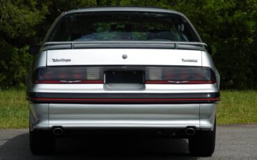 Ford-thunderbird-1988-silver-1