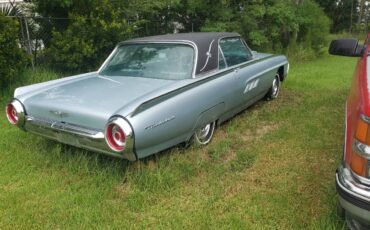 Ford-thunderbird-2-dr-coupe-landau-edition-1963-green-3