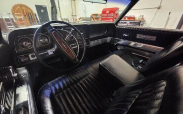 Ford-thunderbird-2d-1968-custom-11