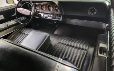 Ford-thunderbird-2d-1968-custom-14