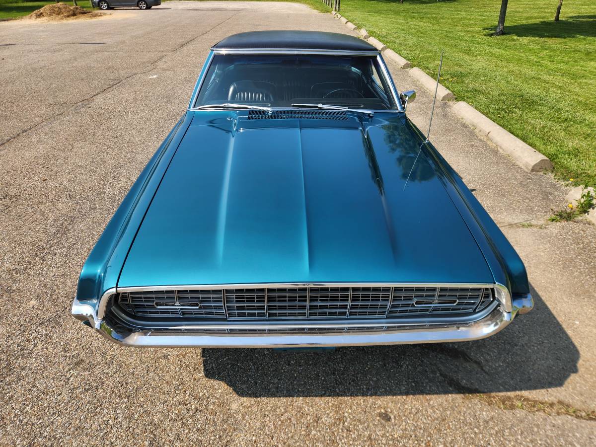 Ford-thunderbird-2d-1968-custom-2