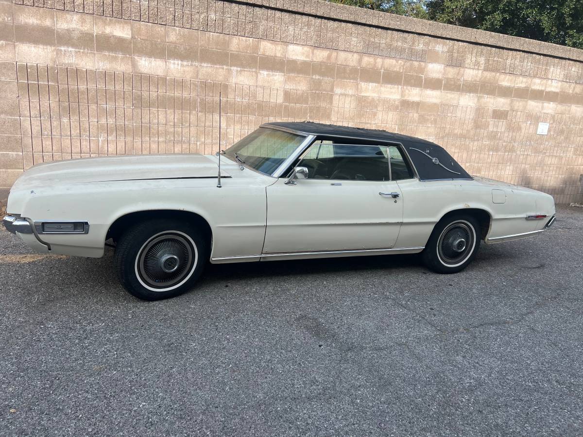 Ford-thunderbird-2d-1968-white-1