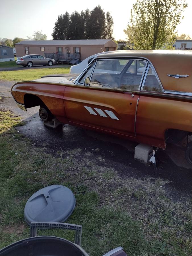 Ford-thunderbird-base-1963-custom-3