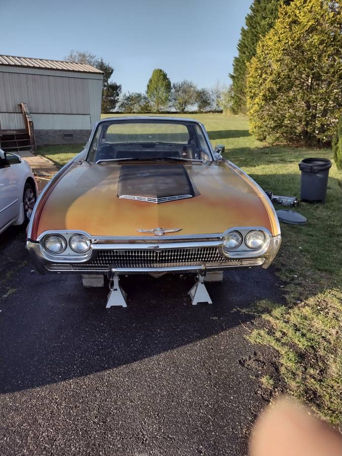 Ford-thunderbird-base-1963-custom-9