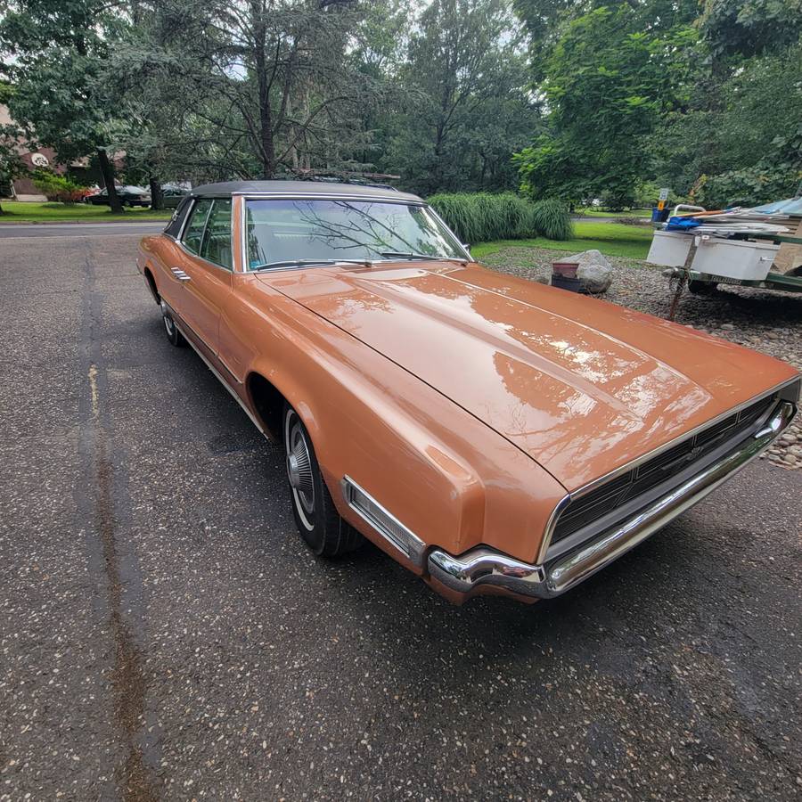 Ford-thunderbird-base-1969-custom
