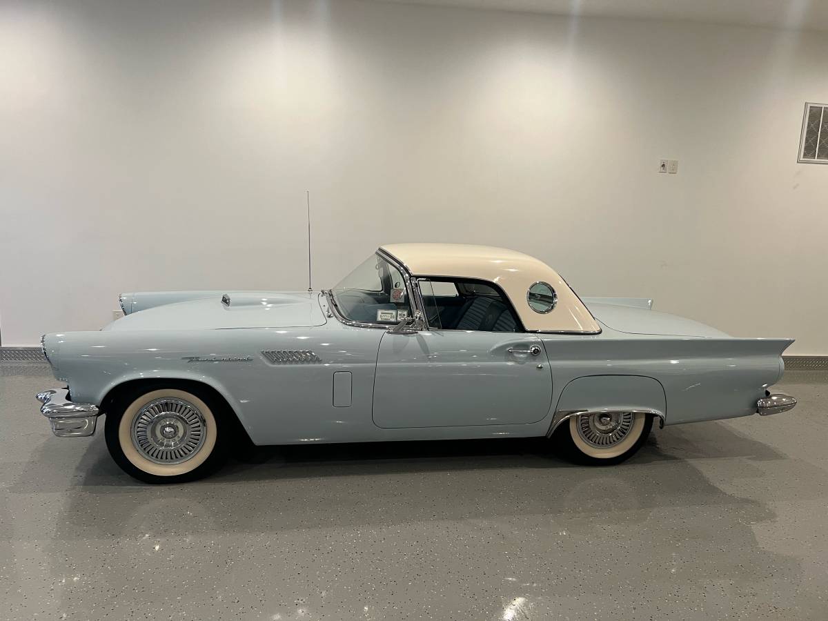 Ford-thunderbird-convertible-1957-blue-21