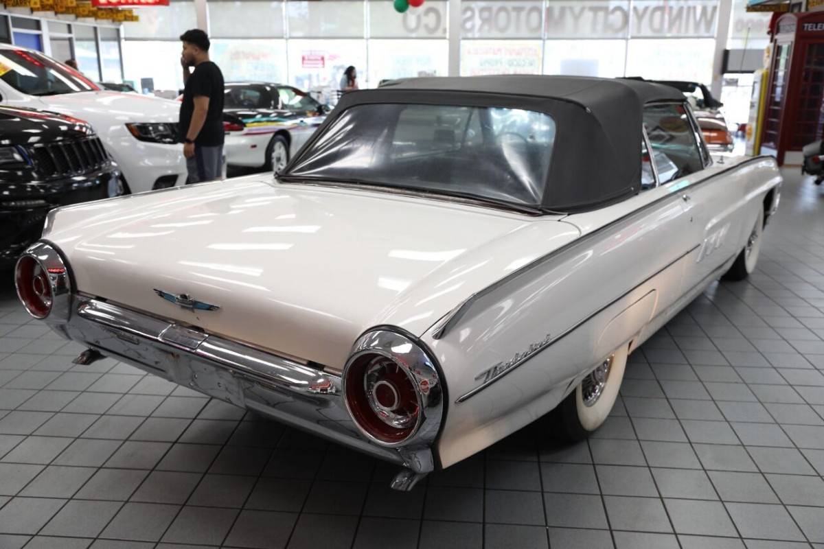 Ford-thunderbird-convertible-1963-white-4