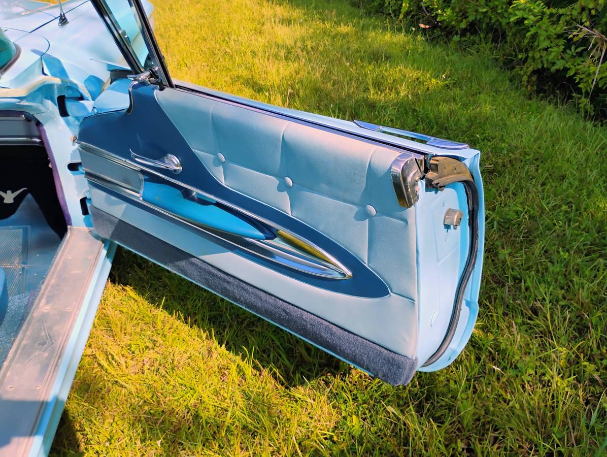 Ford-thunderbird-coupe-1960-blue-18