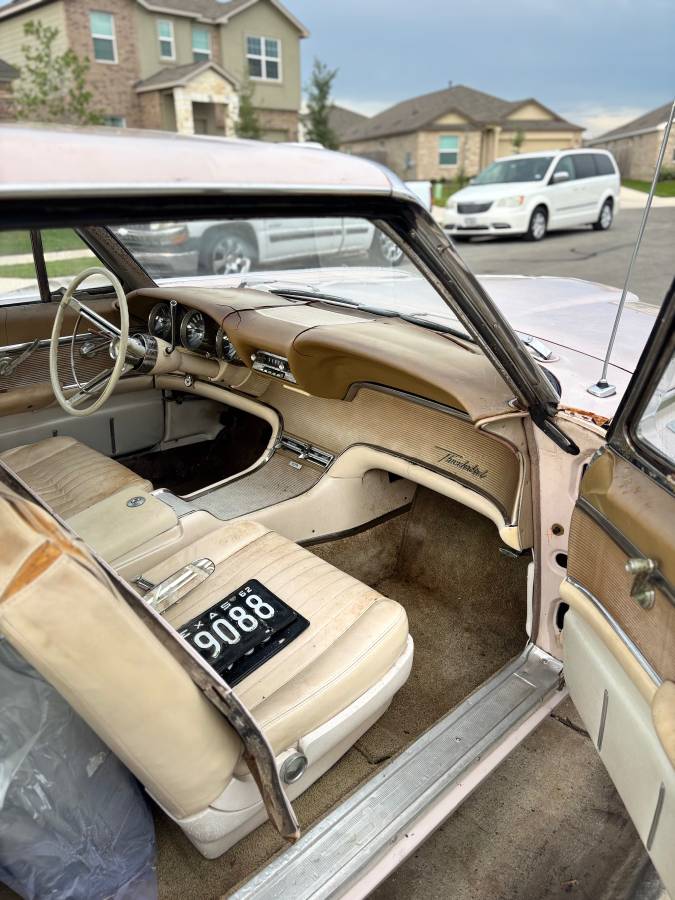 Ford-thunderbird-coupe-1962-11