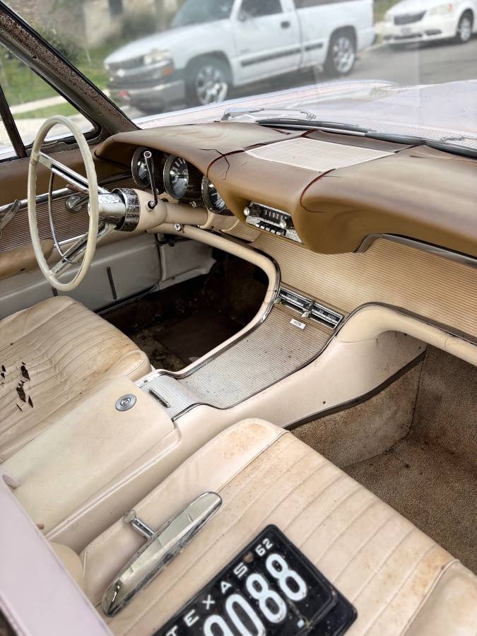 Ford-thunderbird-coupe-1962-12