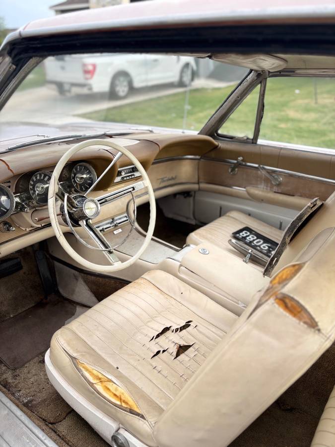 Ford-thunderbird-coupe-1962-13