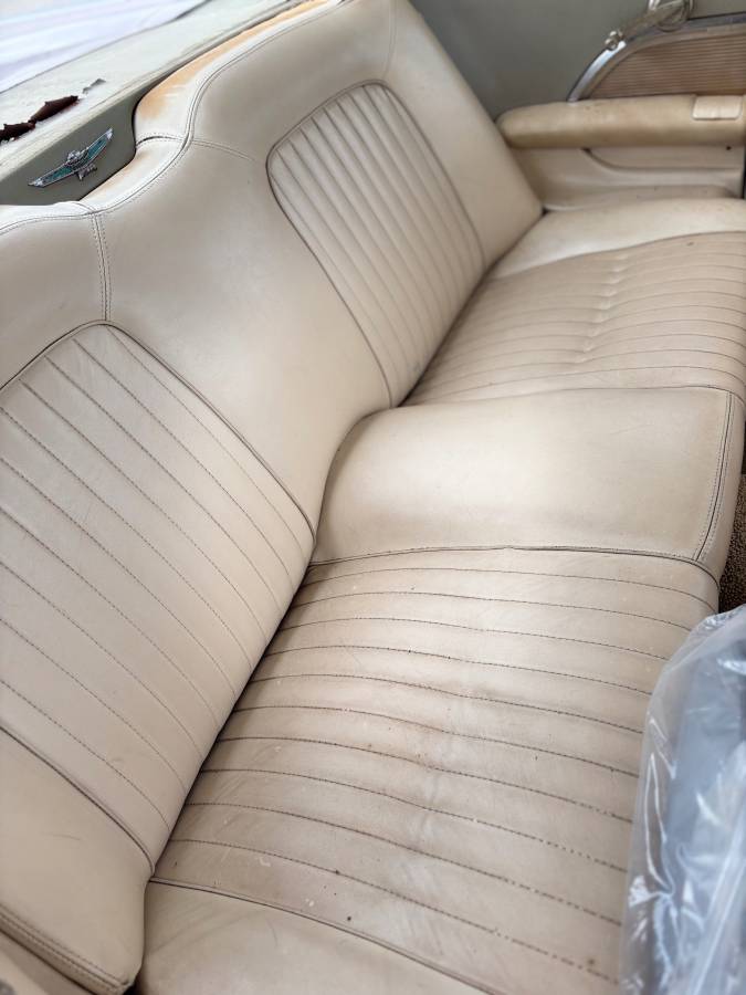 Ford-thunderbird-coupe-1962-19