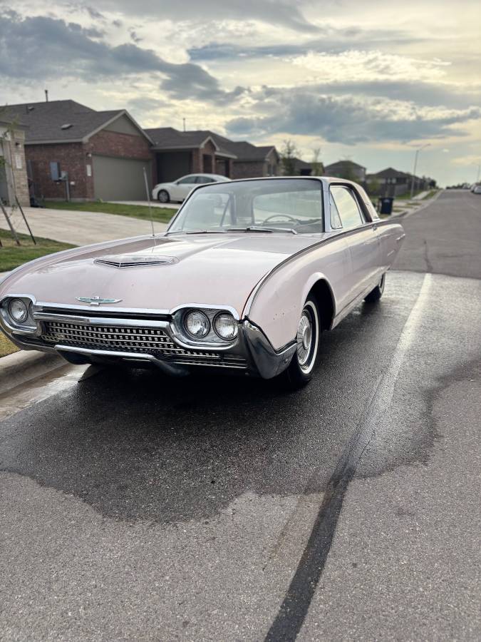 Ford-thunderbird-coupe-1962-3