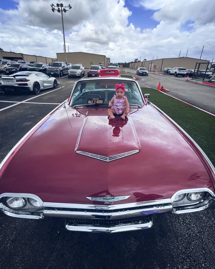 Ford-thunderbird-coupe-1963-red-12