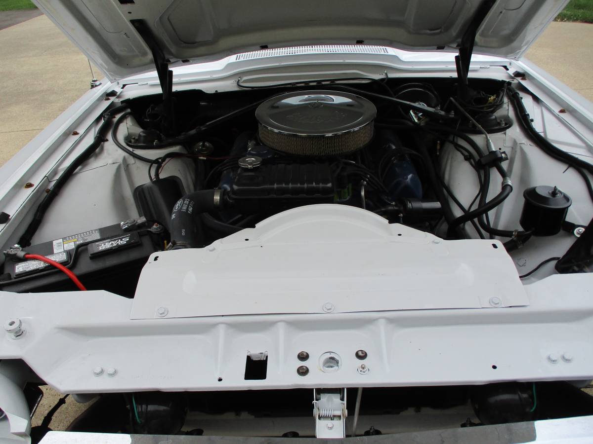 Ford-thunderbird-coupe-1964-white-2