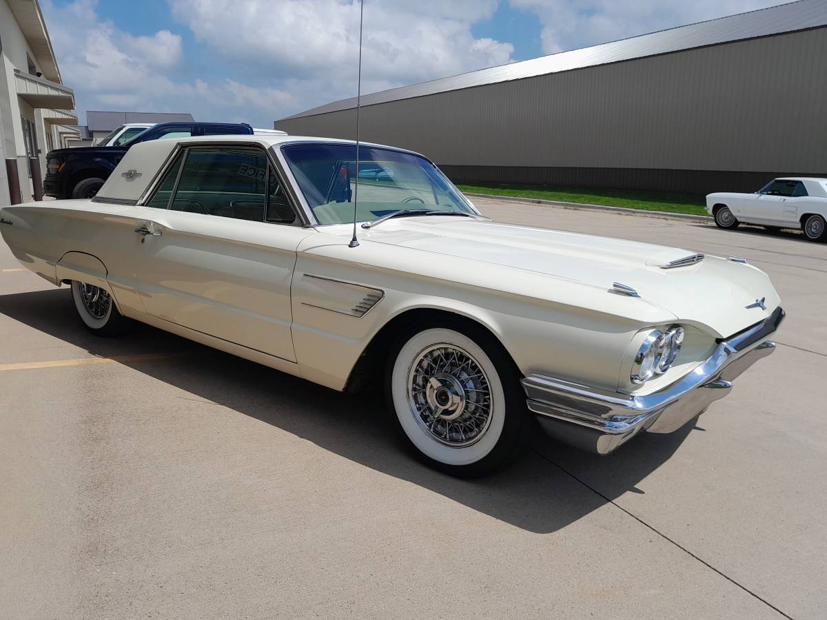 Ford-thunderbird-coupe-1965-9