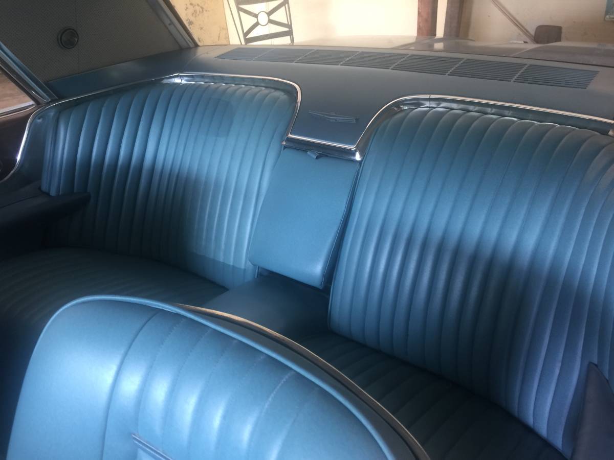 Ford-thunderbird-coupe-1965-blue-6