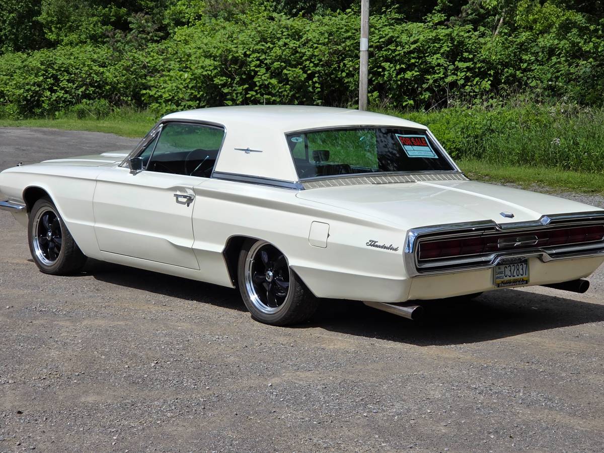 Ford-thunderbird-coupe-1966-white-7