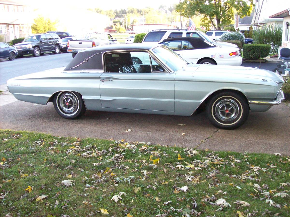 Ford-thunderbird-landau-1966-blue-1