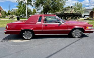 Ford-thunderbird-landau-1981