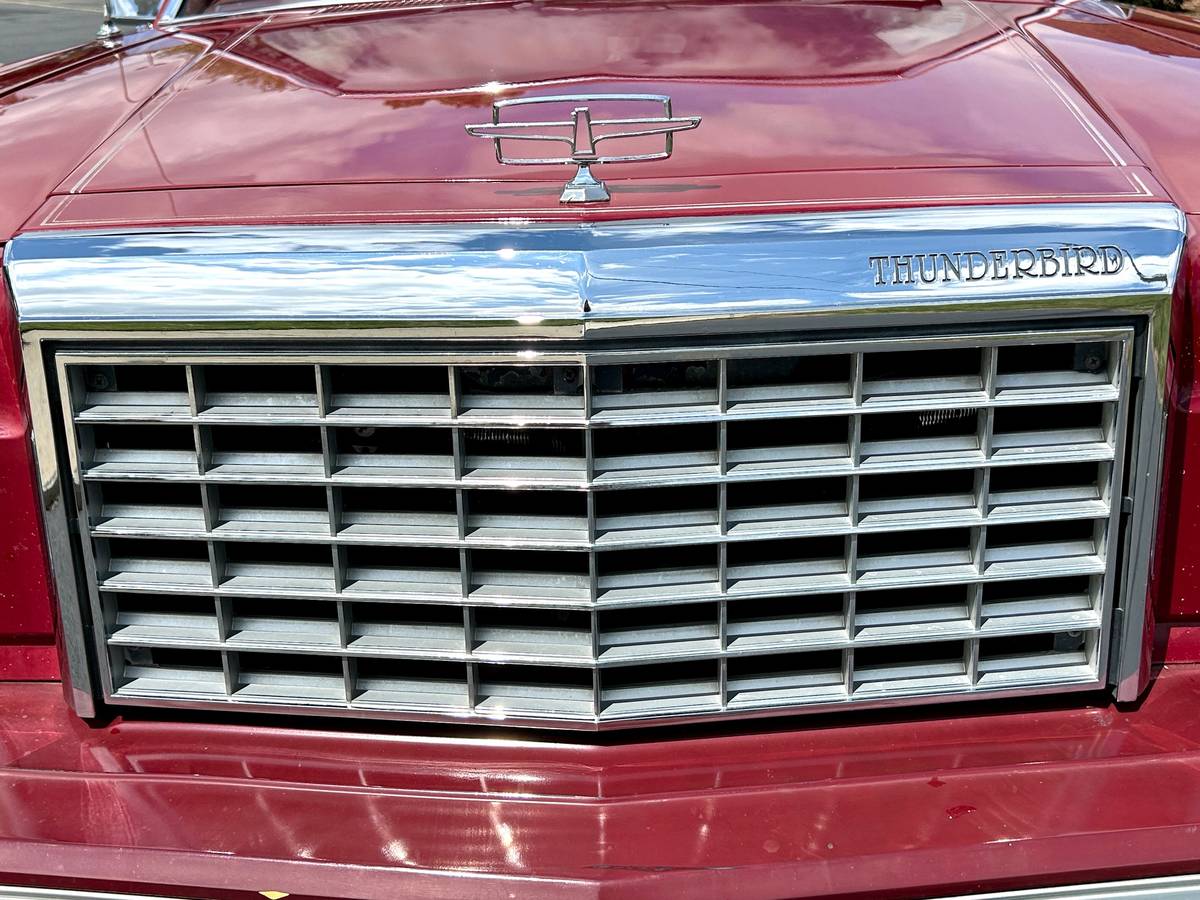 Ford-thunderbird-landau-1981-6