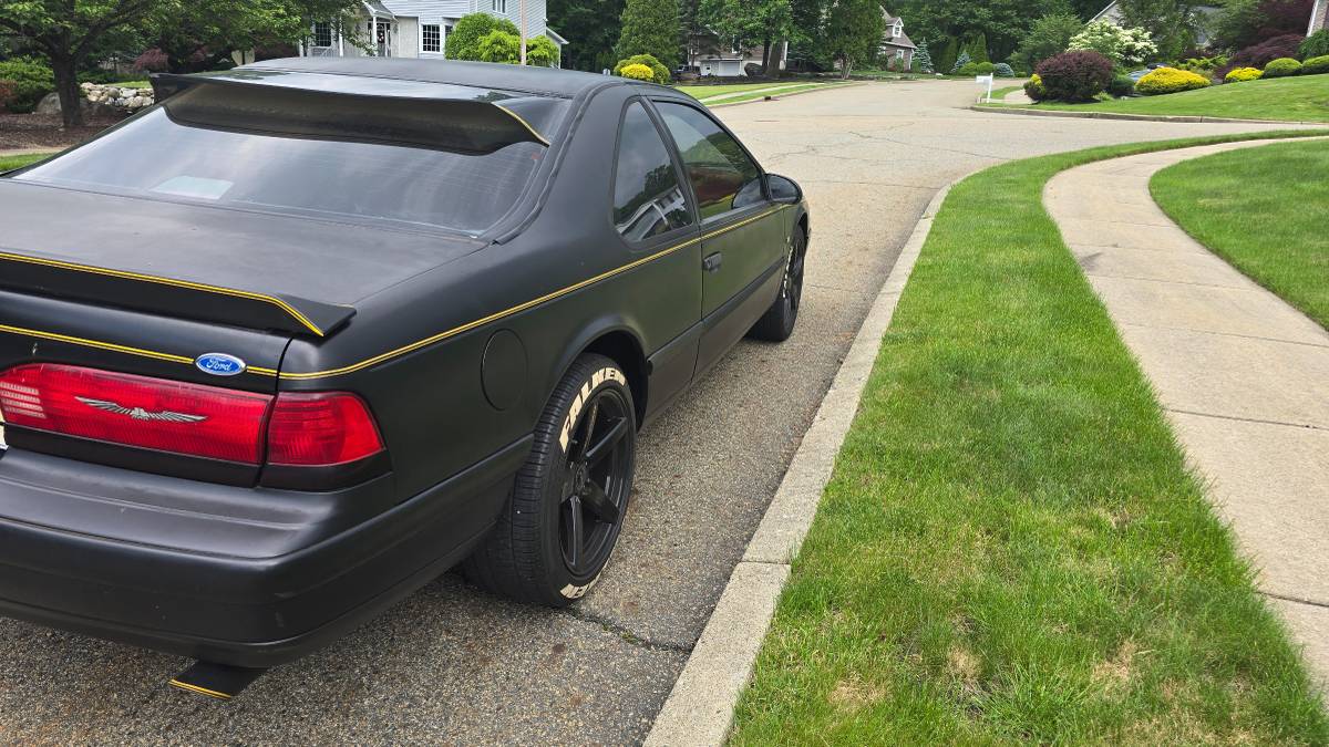 Ford-thunderbird-lx-1993-black-14