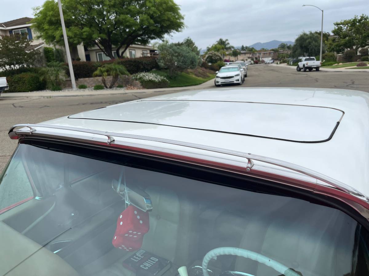 Ford-thunderbird-sunroof-coupe-1960-red