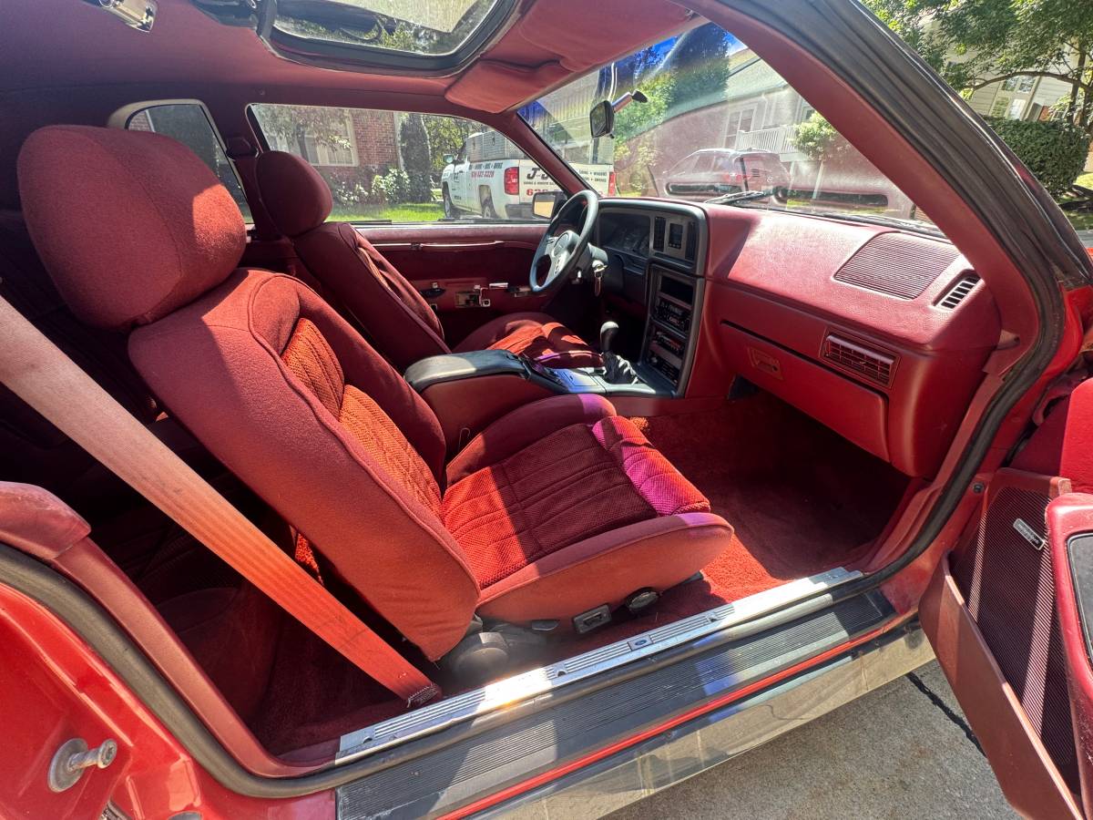 Ford-thunderbird-turbo-coupe-1985-red-2