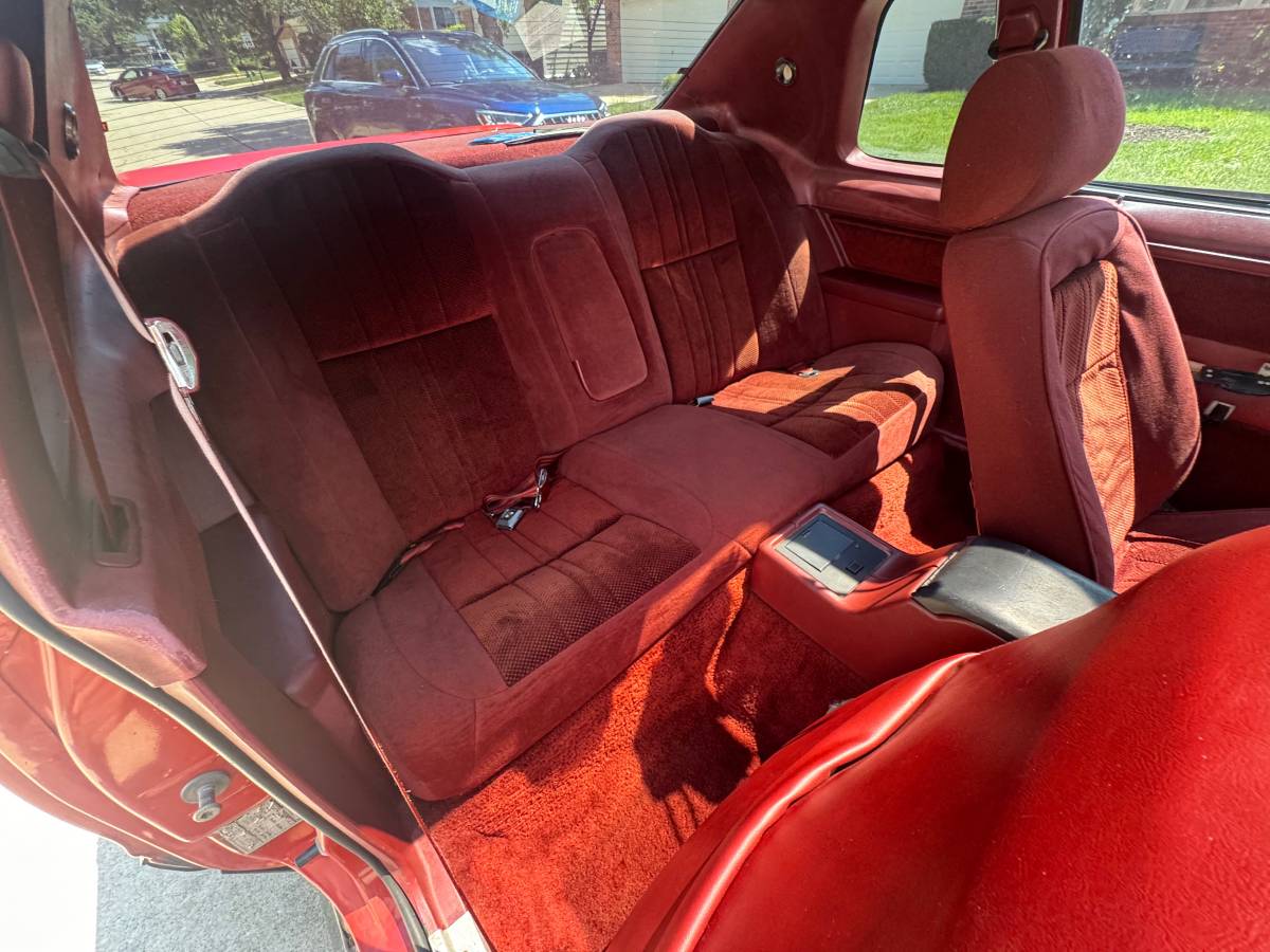 Ford-thunderbird-turbo-coupe-1985-red-6